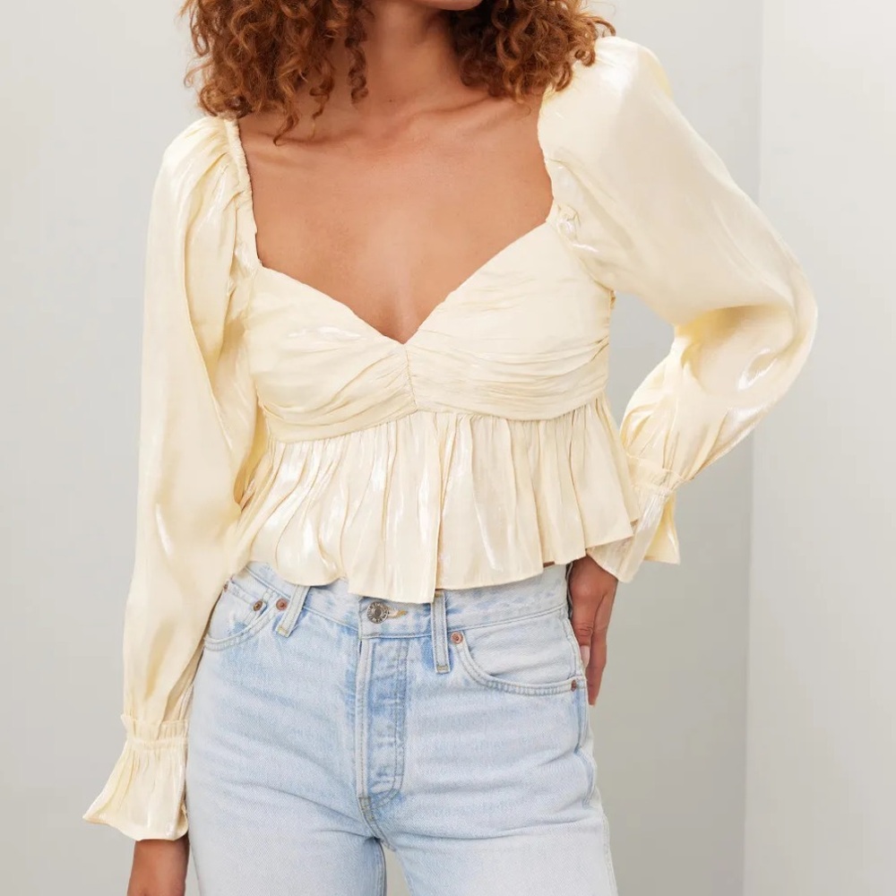 NWT ASTR the label Luann cropped long sleeved top